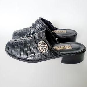 Vintage Brighton weaved leather slip on clogs 7.5M